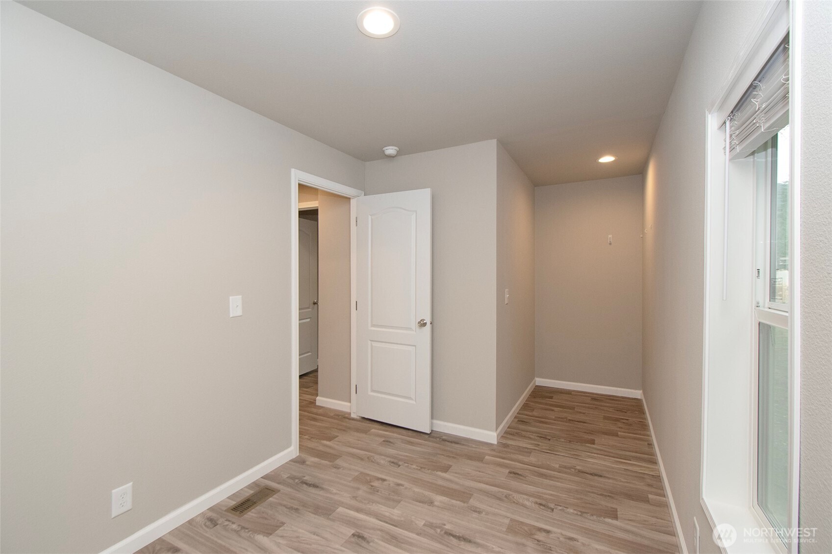 15 Green Belt Drive Property Photo 14