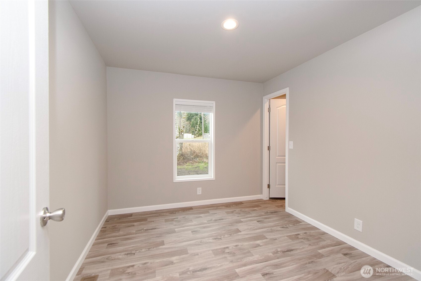 15 Green Belt Drive Property Photo 16