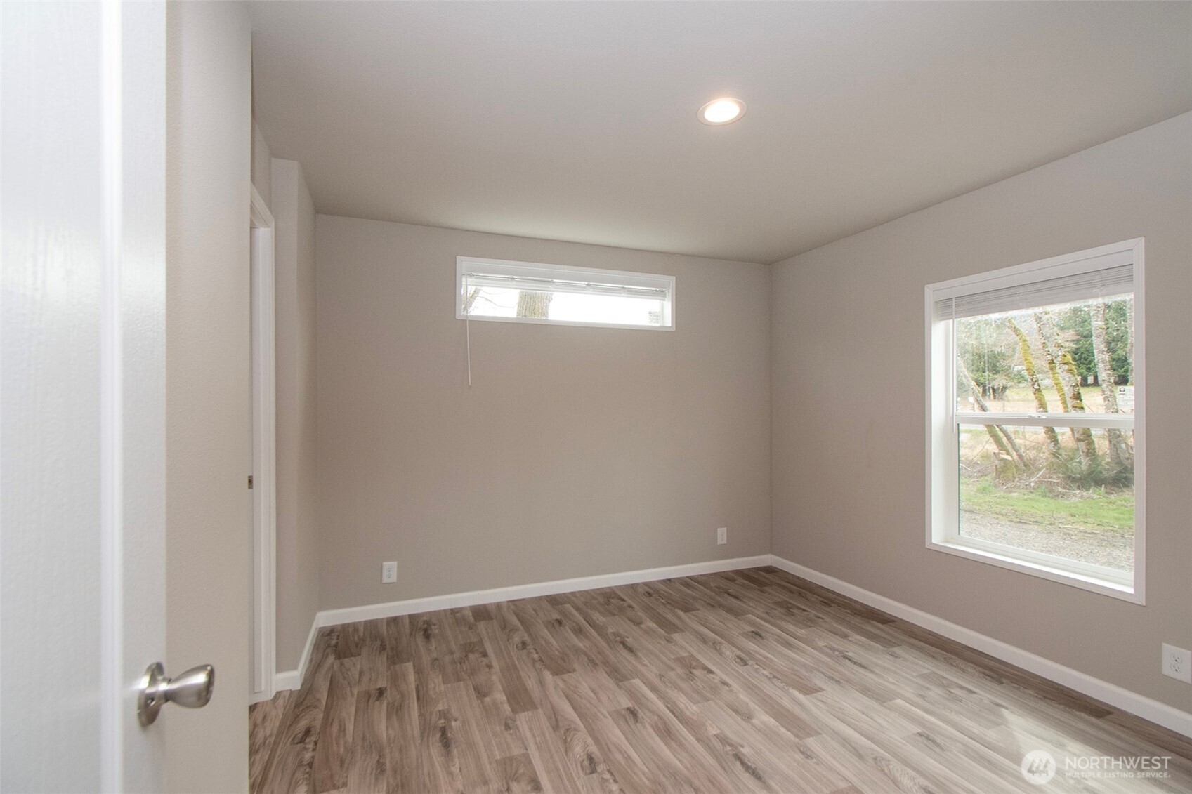15 Green Belt Drive Property Photo 18