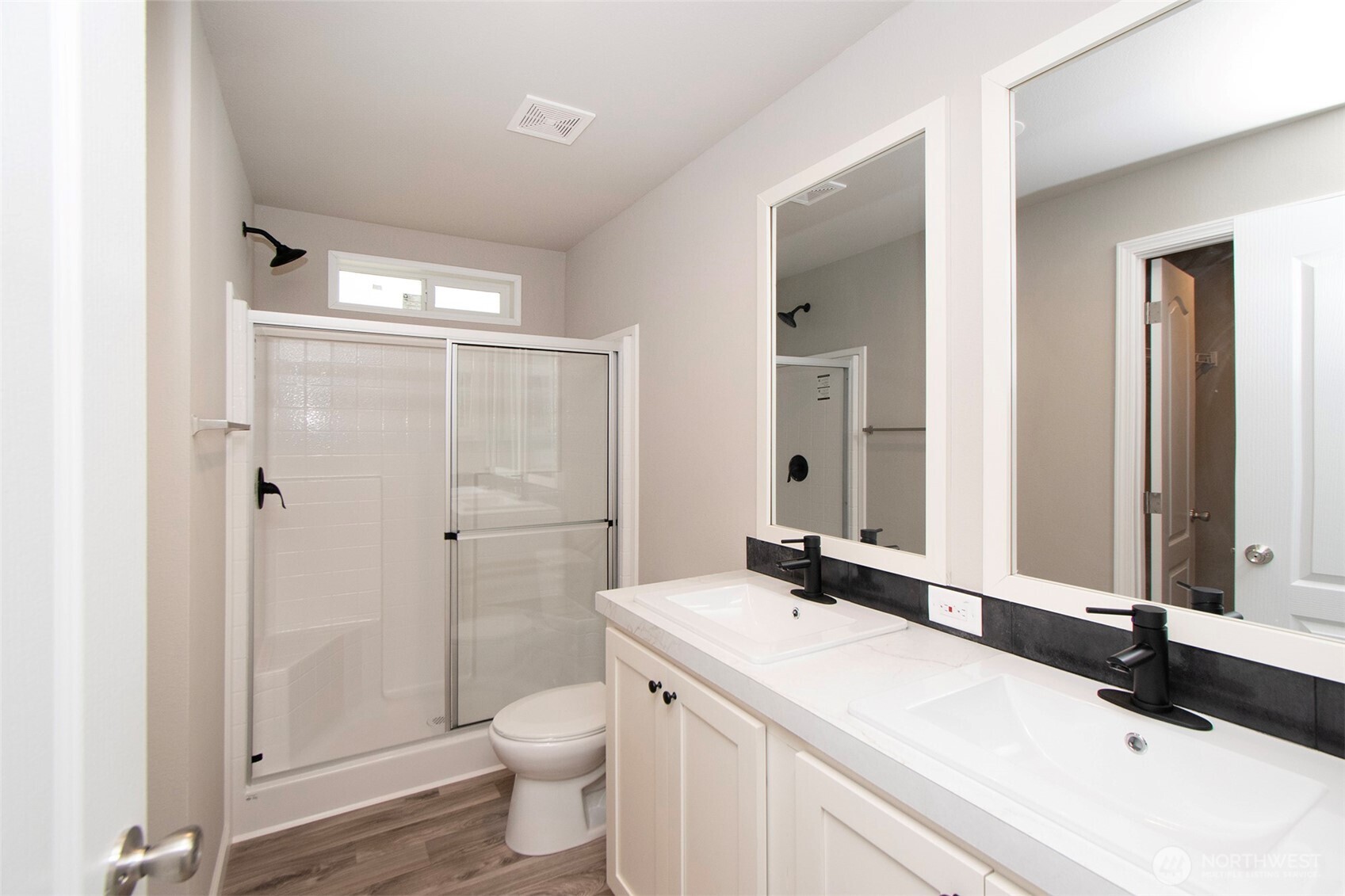 15 Green Belt Drive Property Photo 20
