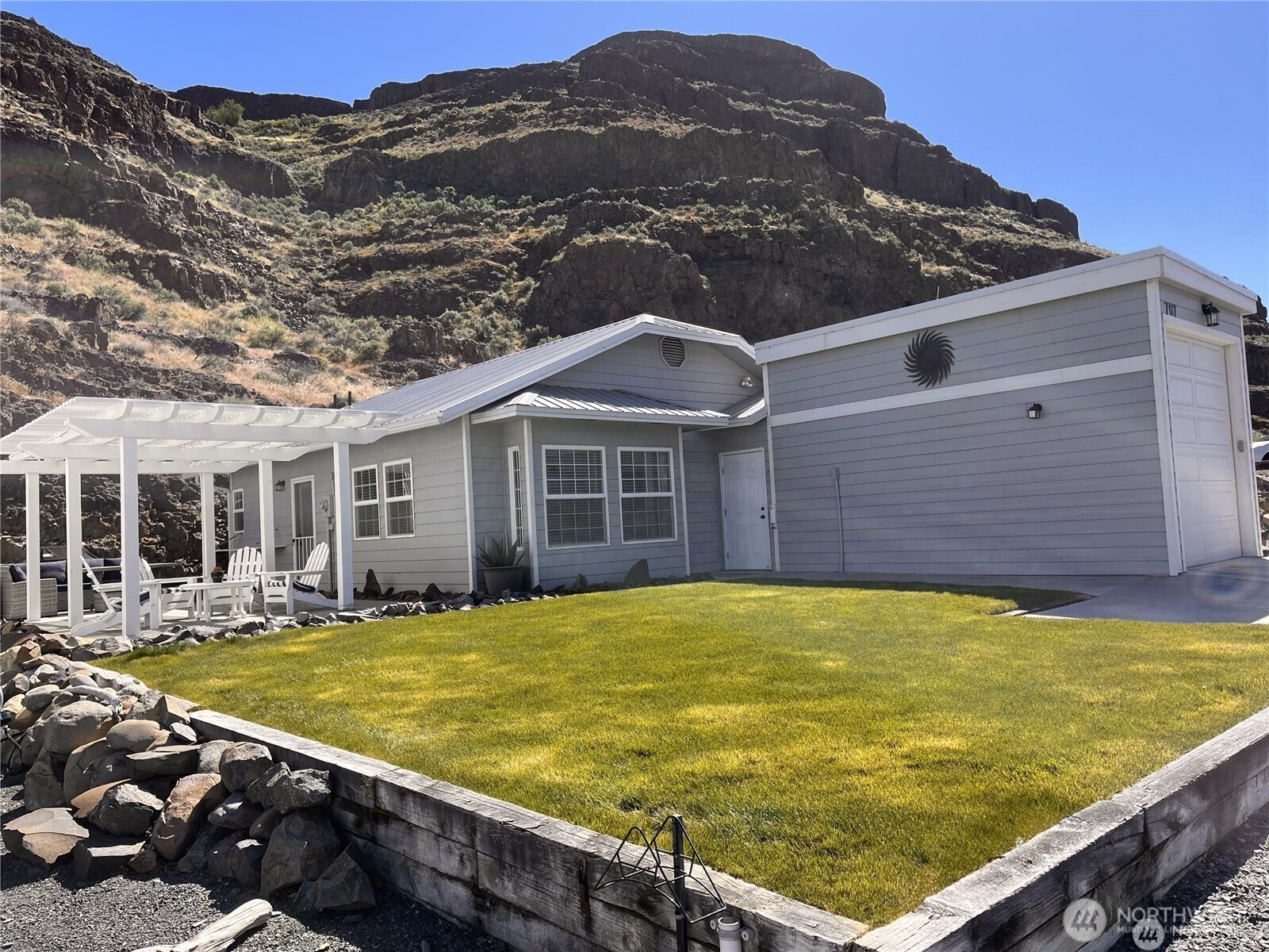 707 Sw Section Avenue Property Photo