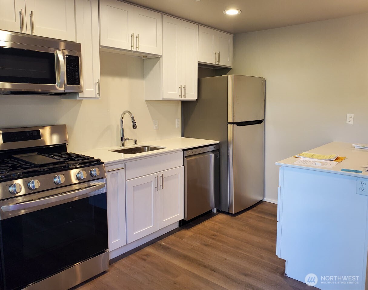 7013 Seaview Terrace Property Photo 12