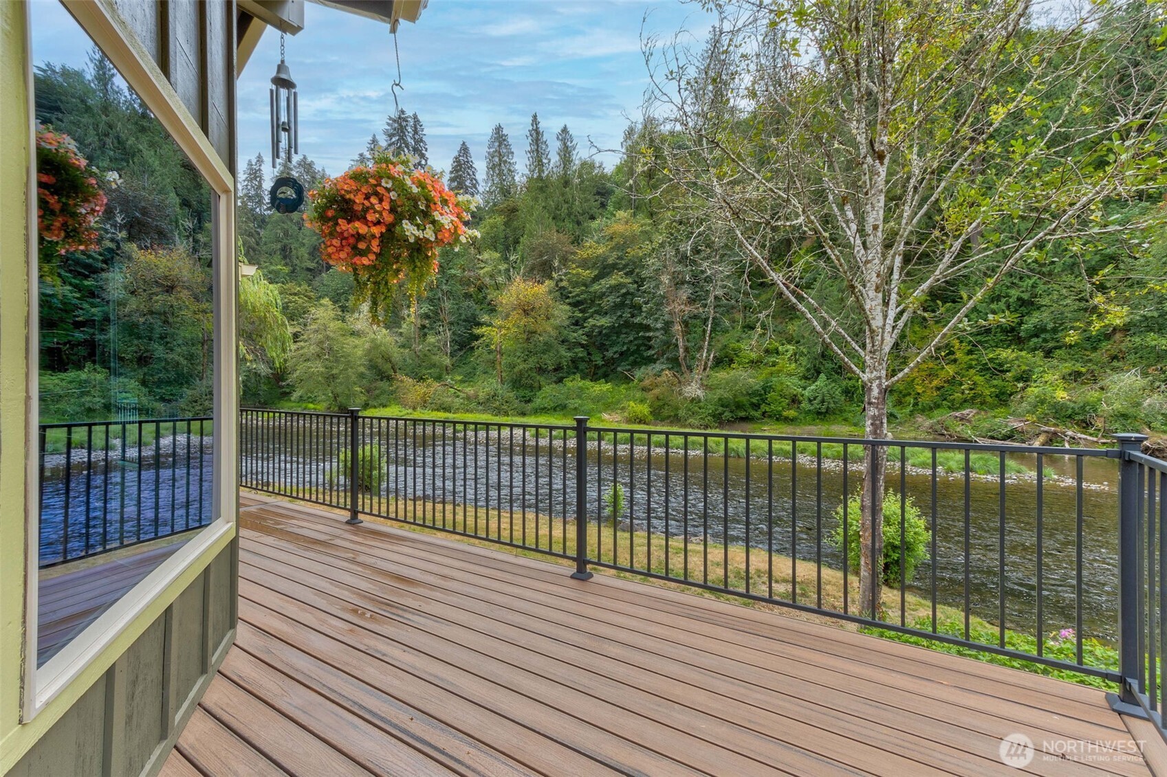 329 Laverne Drive Property Photo 6
