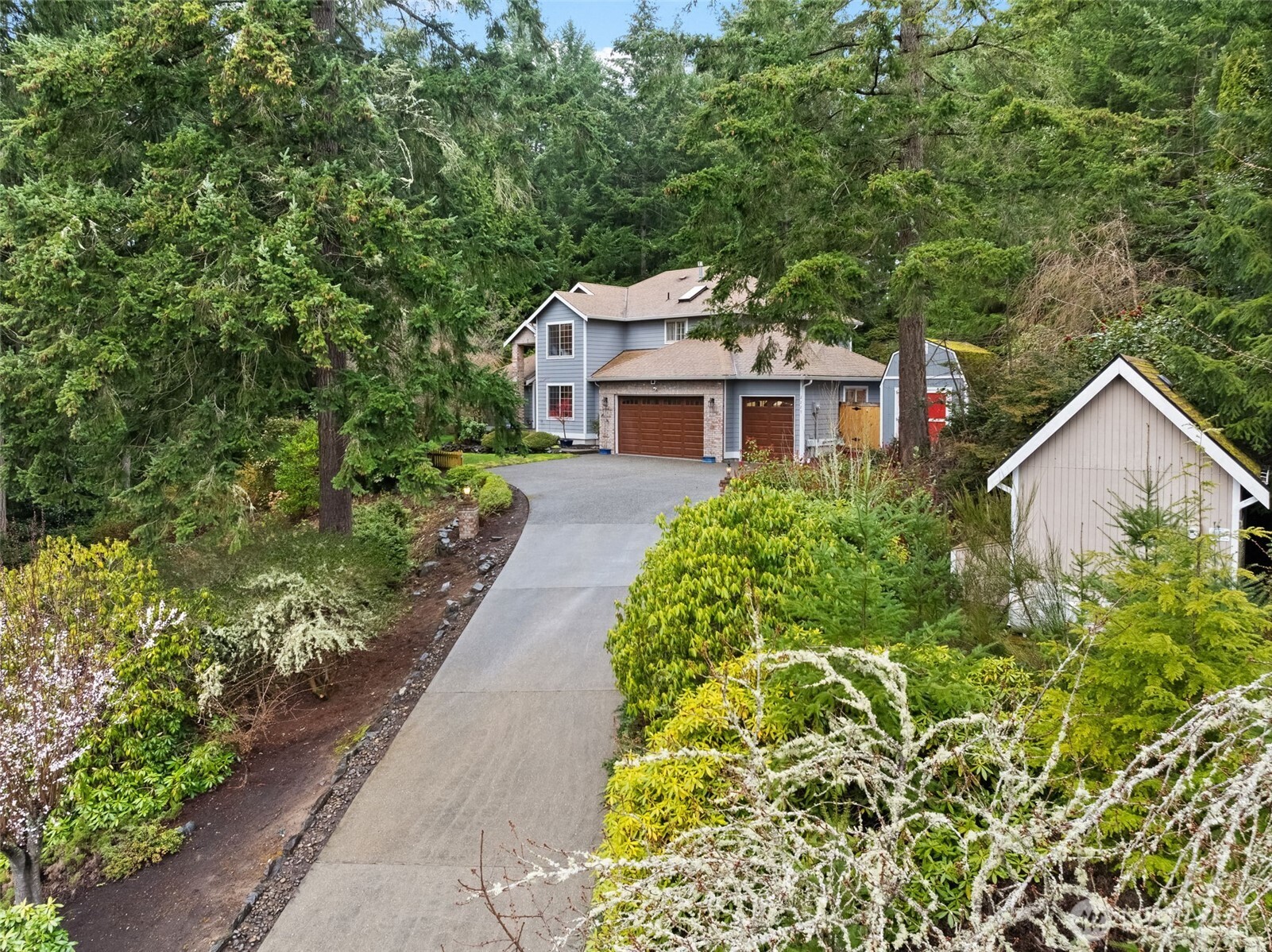2225 35th Street Property Photo