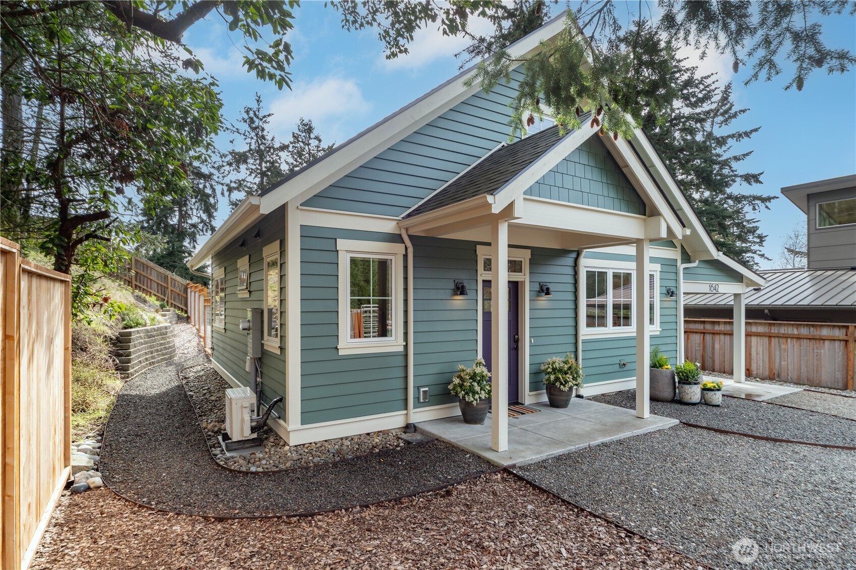 1642 Cherry Street Property Photo
