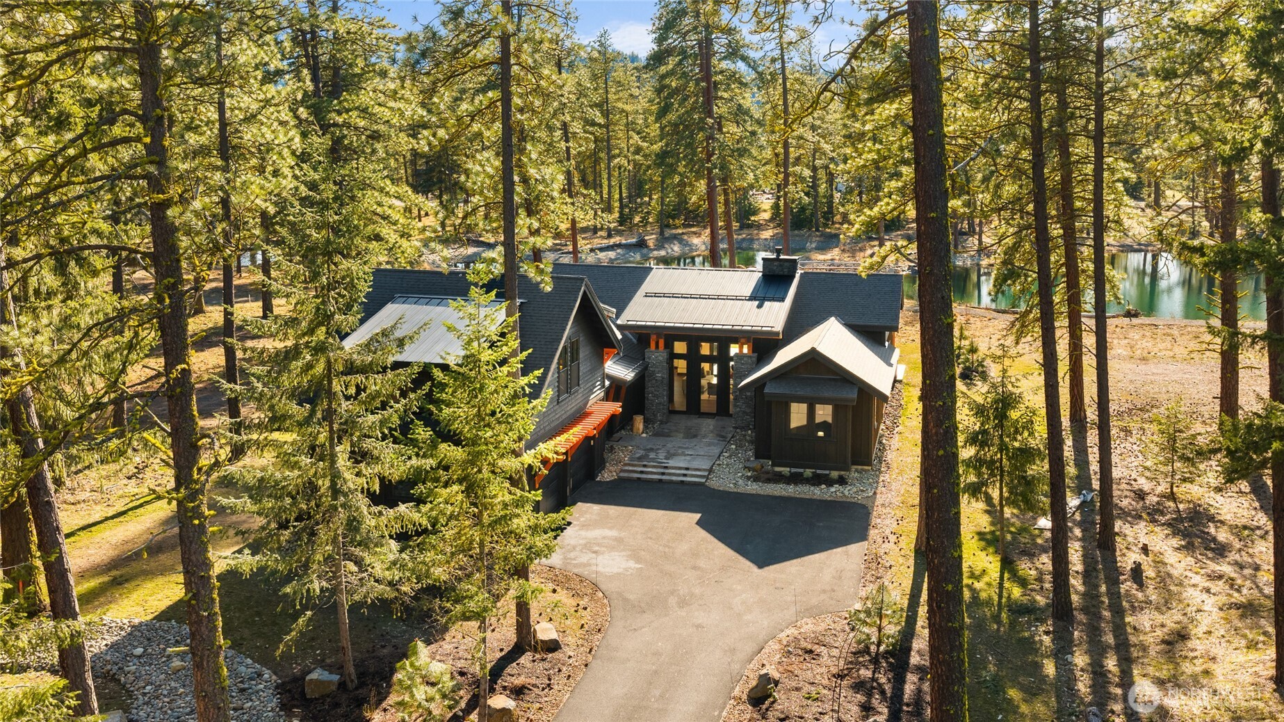 581 Wanawish Loop Property Photo 37