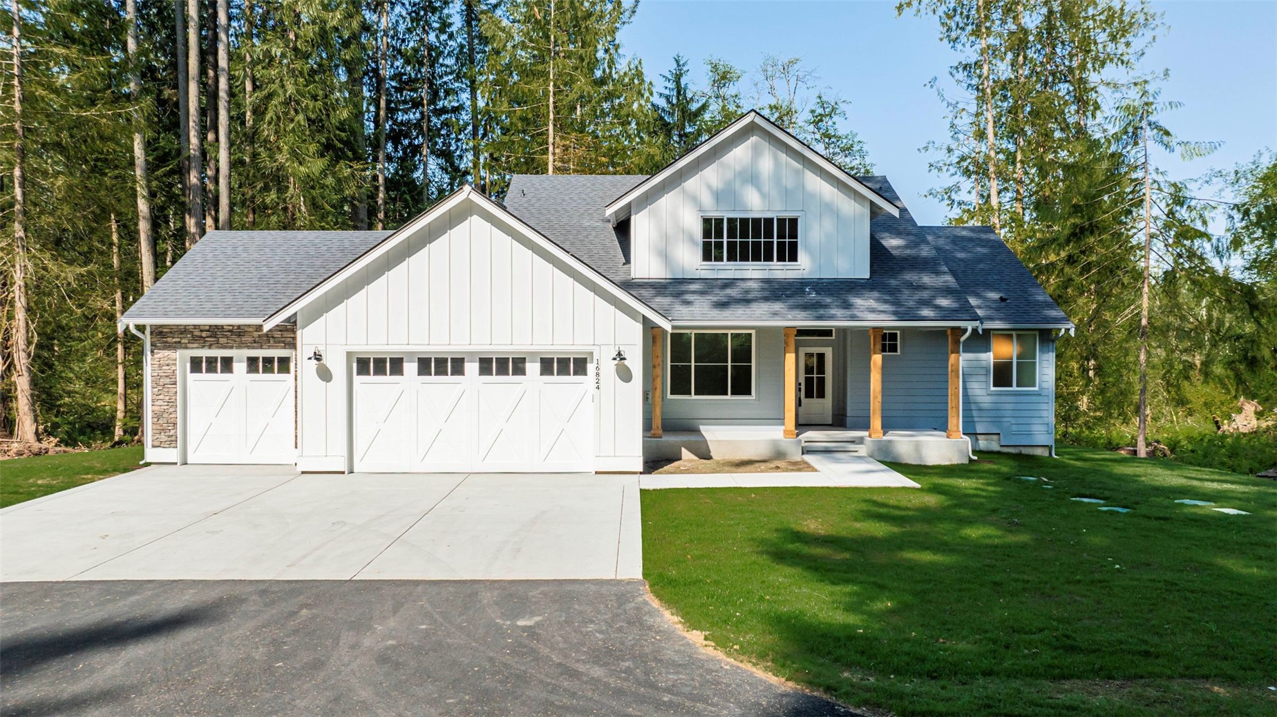 16824 62nd Street Property Photo 1