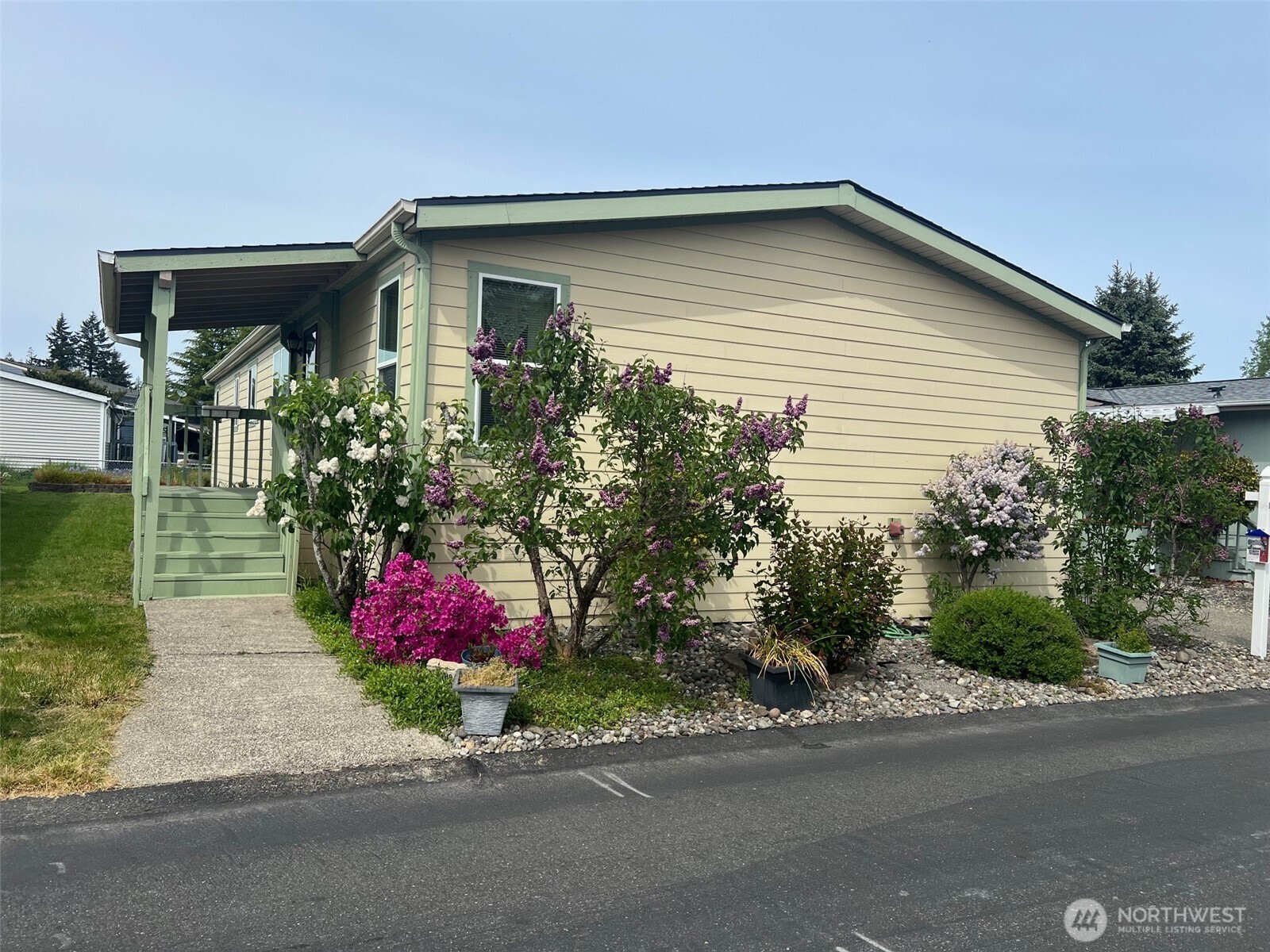 156 Ne Zodiac Lane Property Photo 1