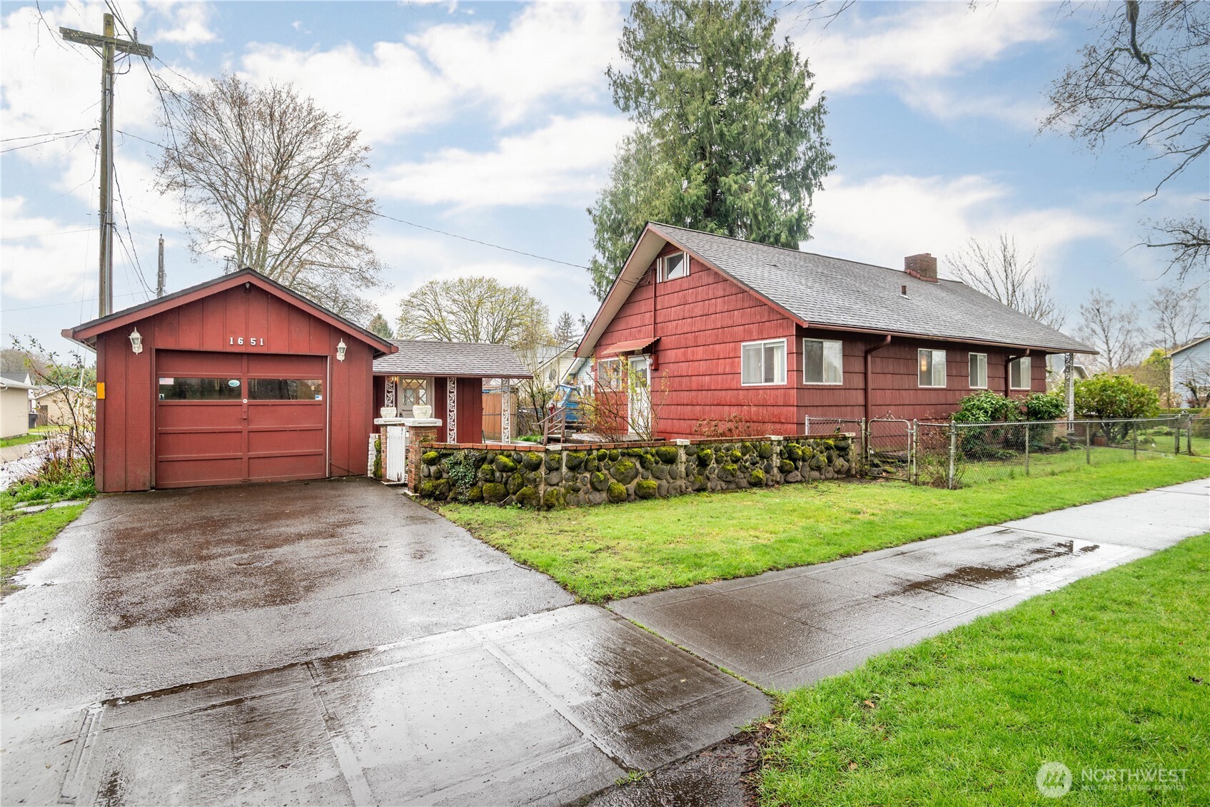 1651 Nichols Boulevard Property Photo