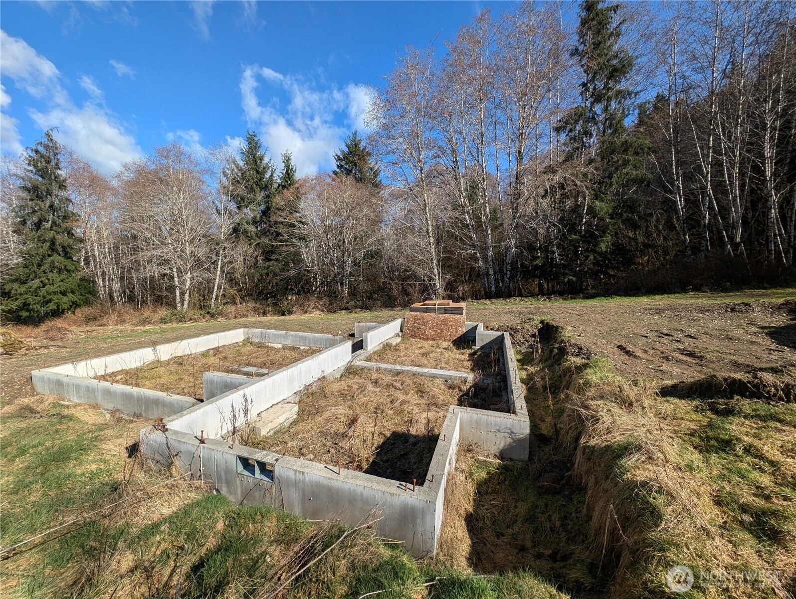 215 Elk Creek Ridge Road Property Photo 1