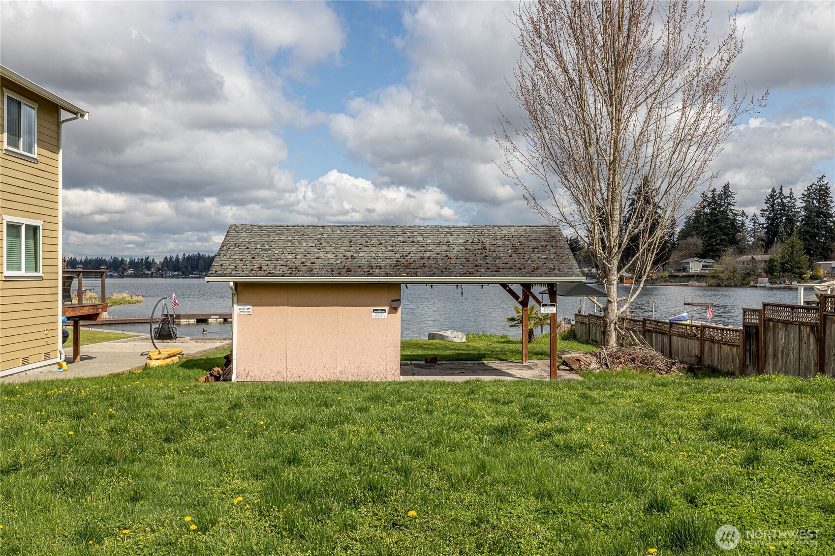 845 173rd Street Property Photo 5
