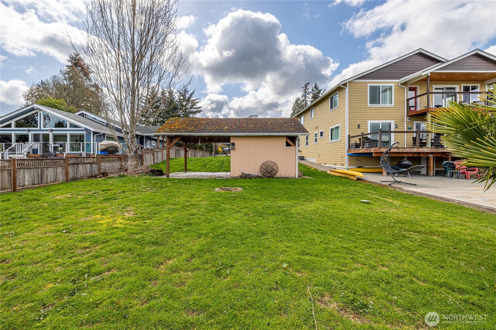 845 173rd Street Property Photo 10