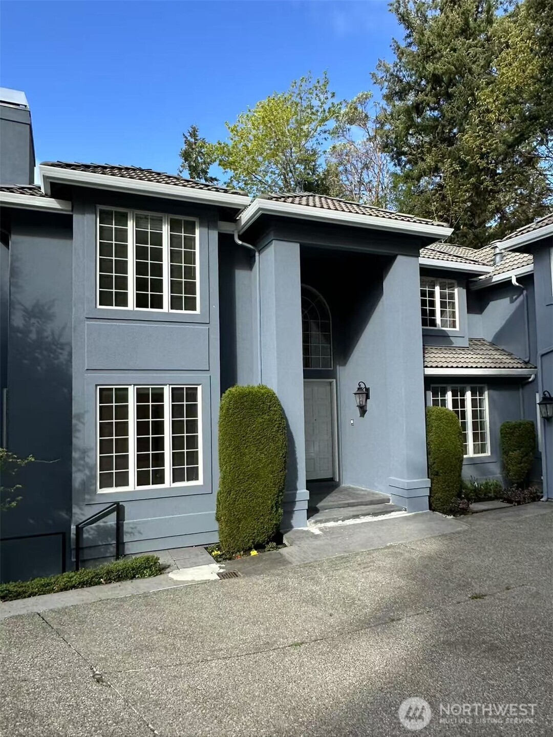 98006 Real Estate Listings Main Image