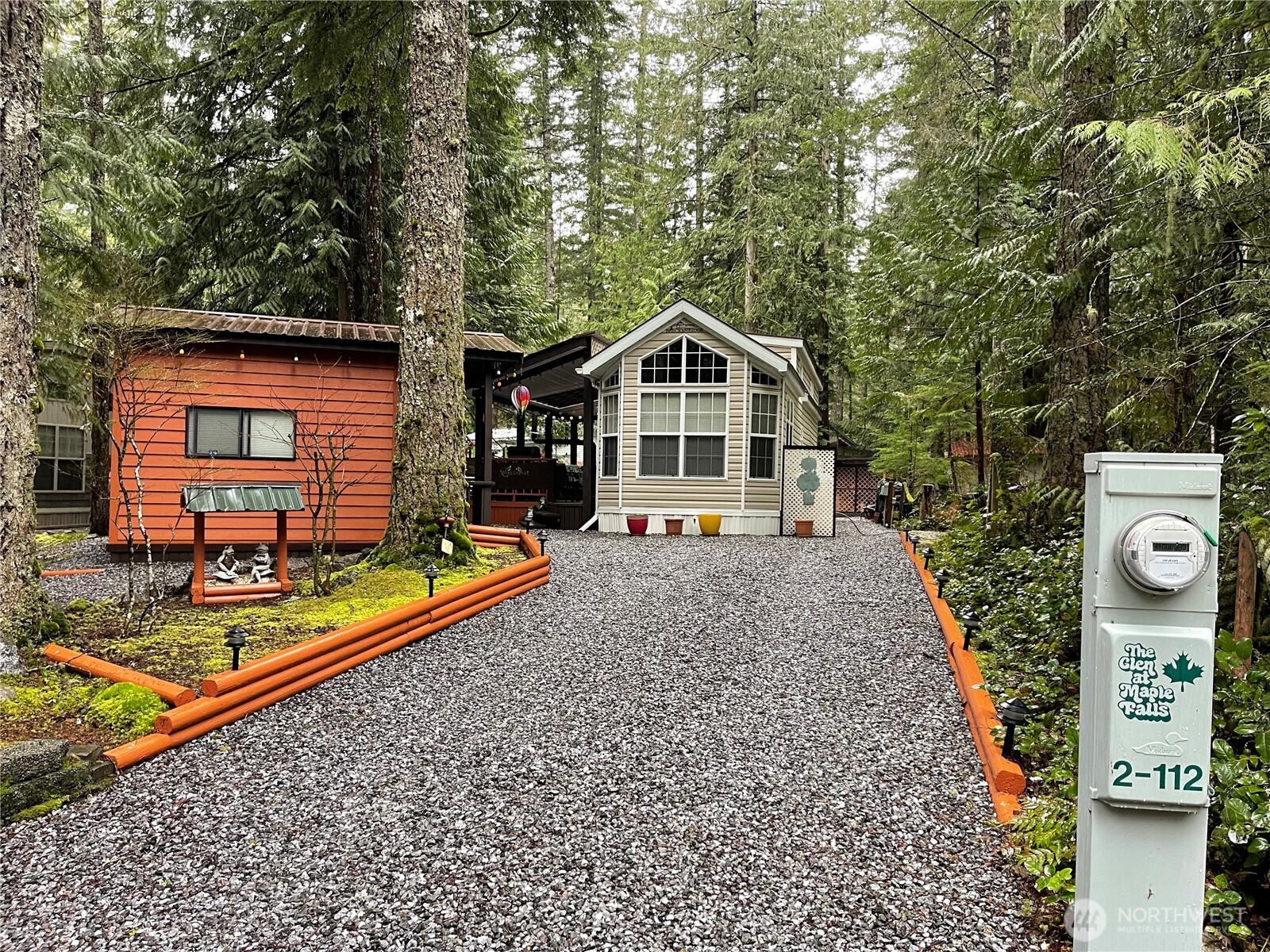 112 Pioneer Circle Property Photo 1