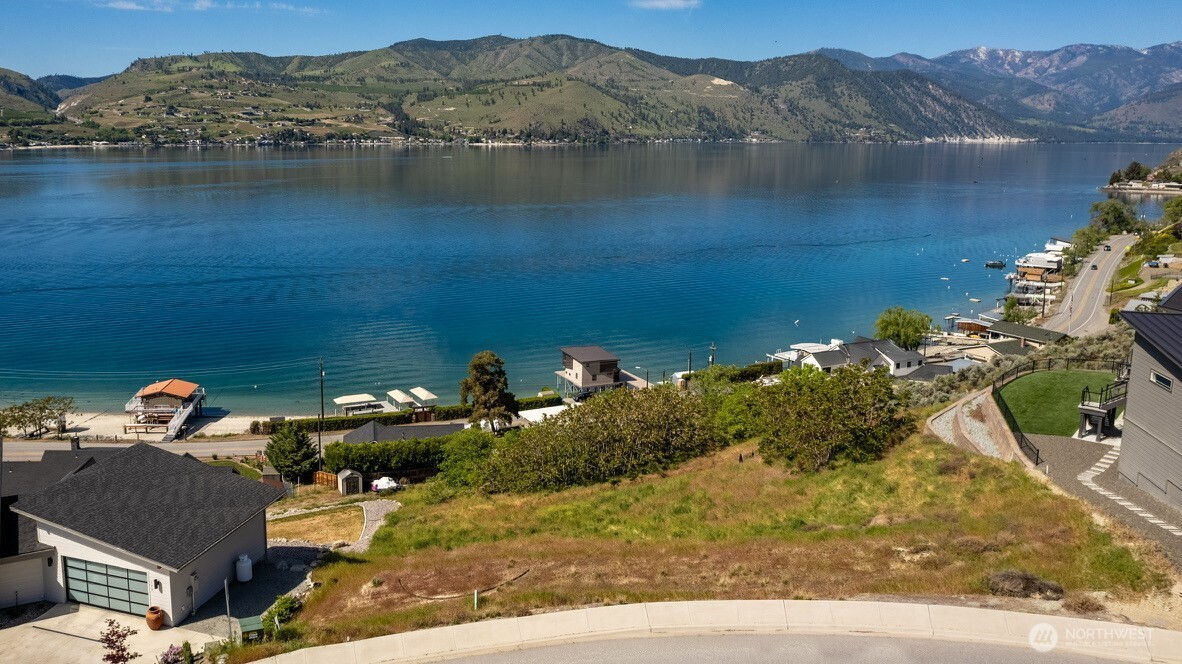 Lake Chelan Real Estate Listings Main Image