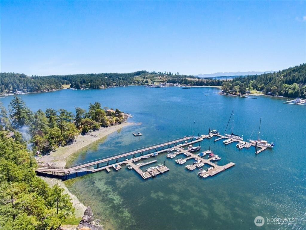 23 Brown Island Property Photo 23