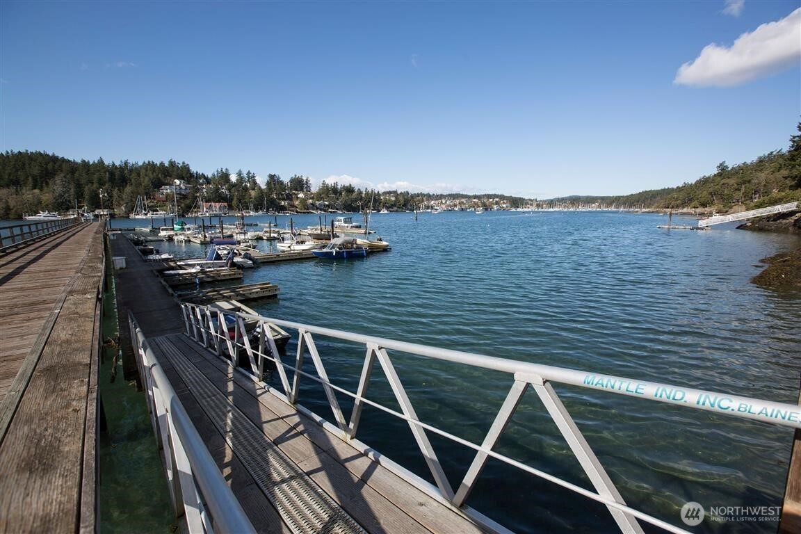 23 Brown Island Property Photo 25