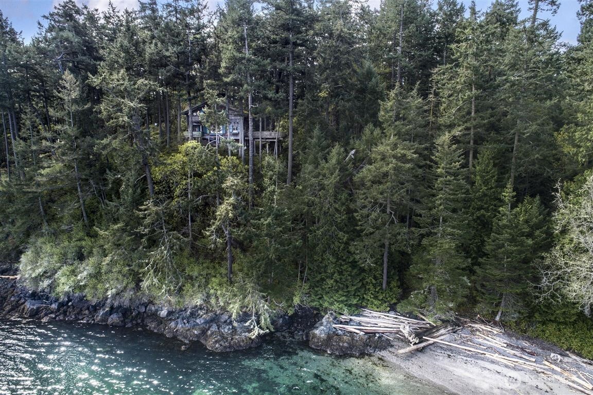 23 Brown Island Property Photo 26