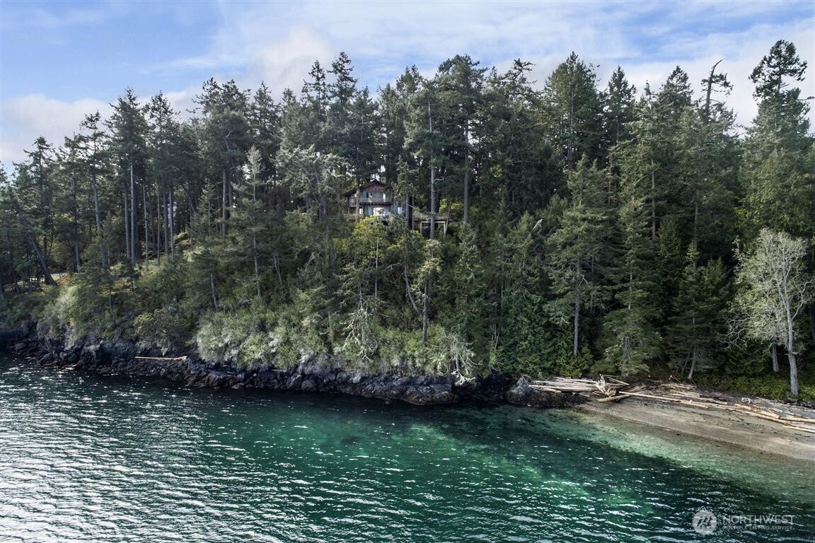 23 Brown Island Property Photo 27