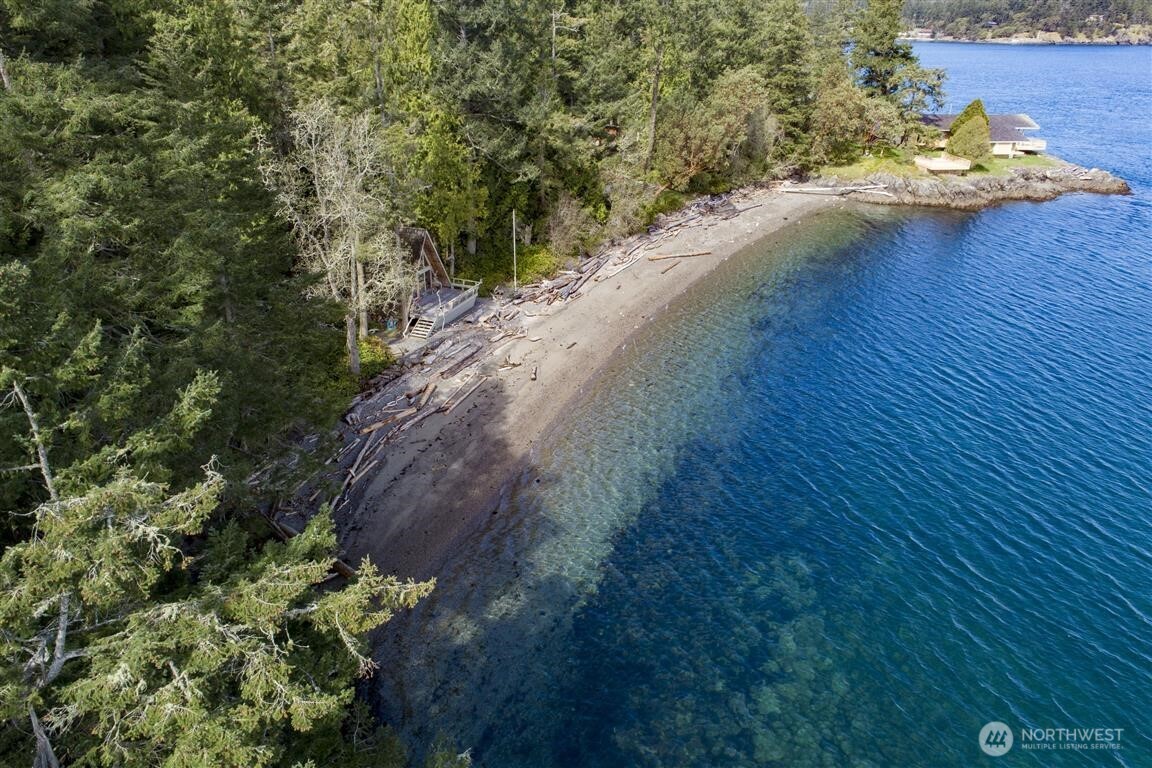 23 Brown Island Property Photo 28