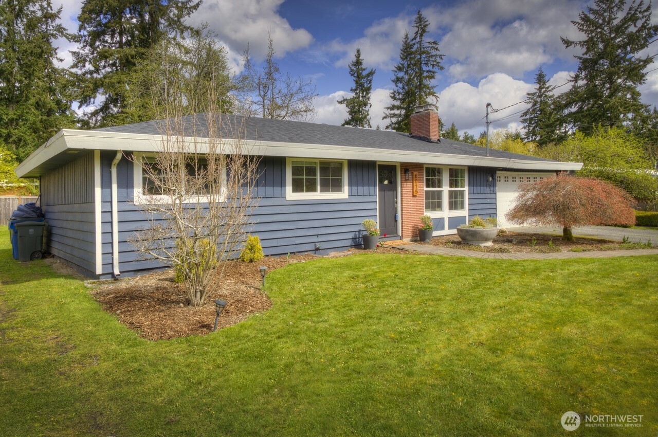 6015 183rd Street Property Photo