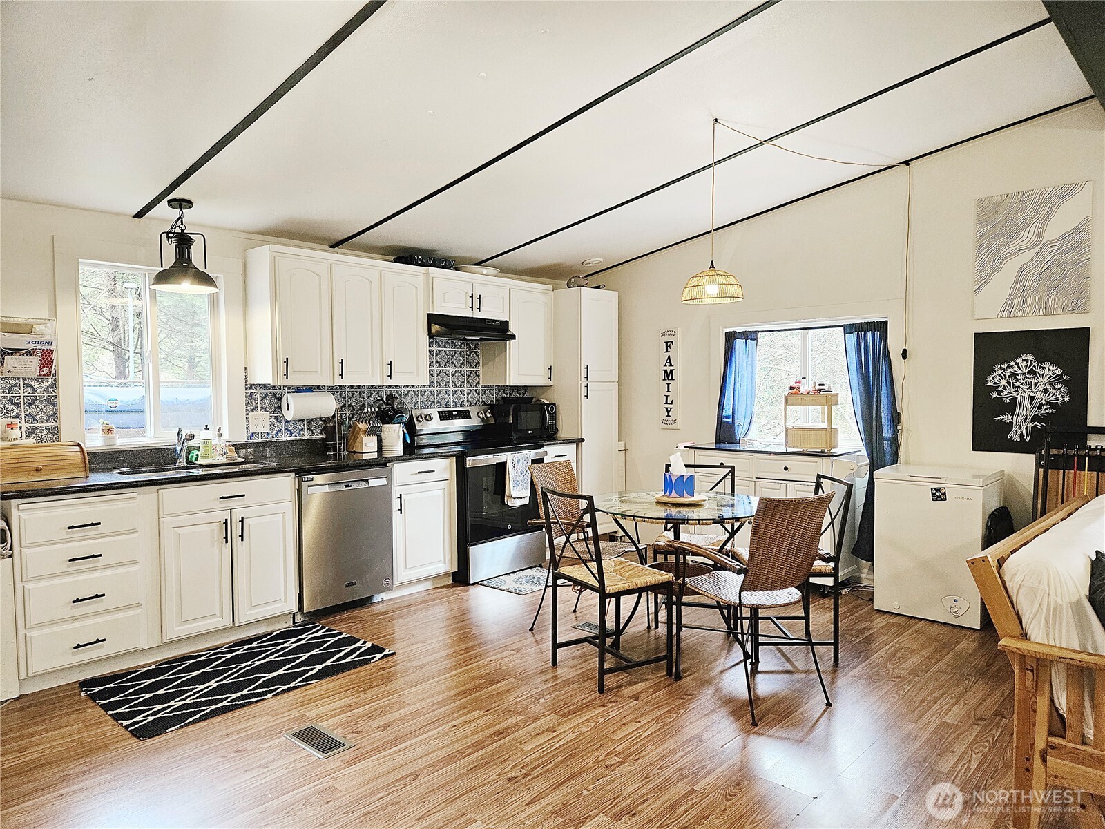 375 Union Avenue 62 Property Photo 8