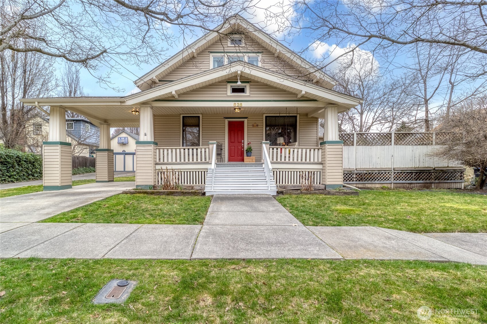 828 Washington Street Property Photo
