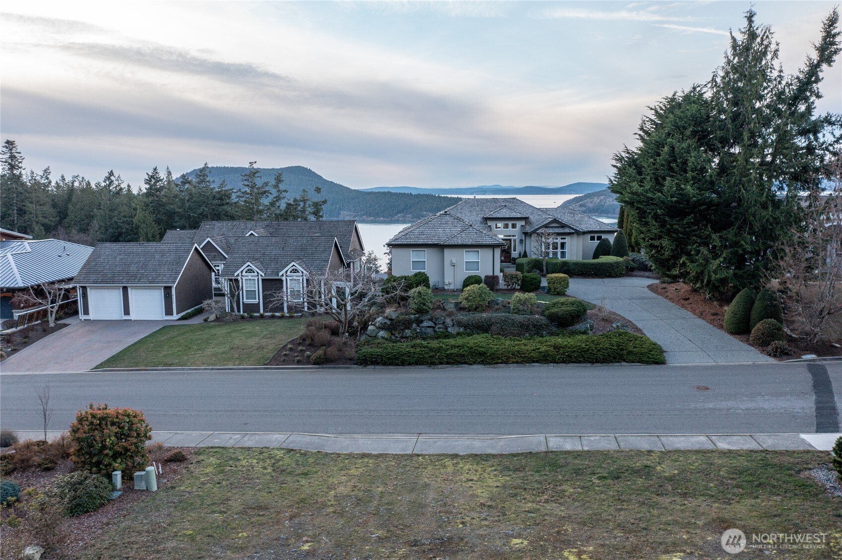 4217 Marine Heights Way Property Photo 3