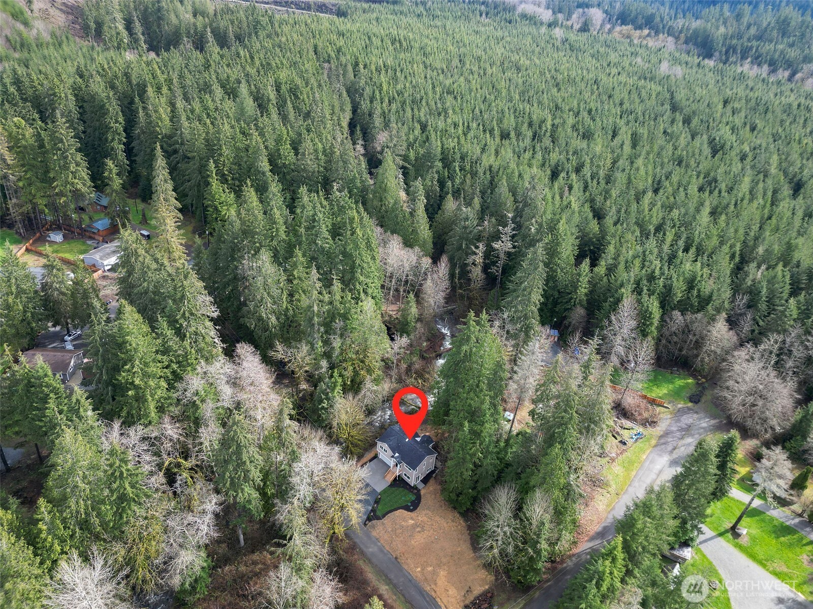 13725 Forest Way Property Photo 9