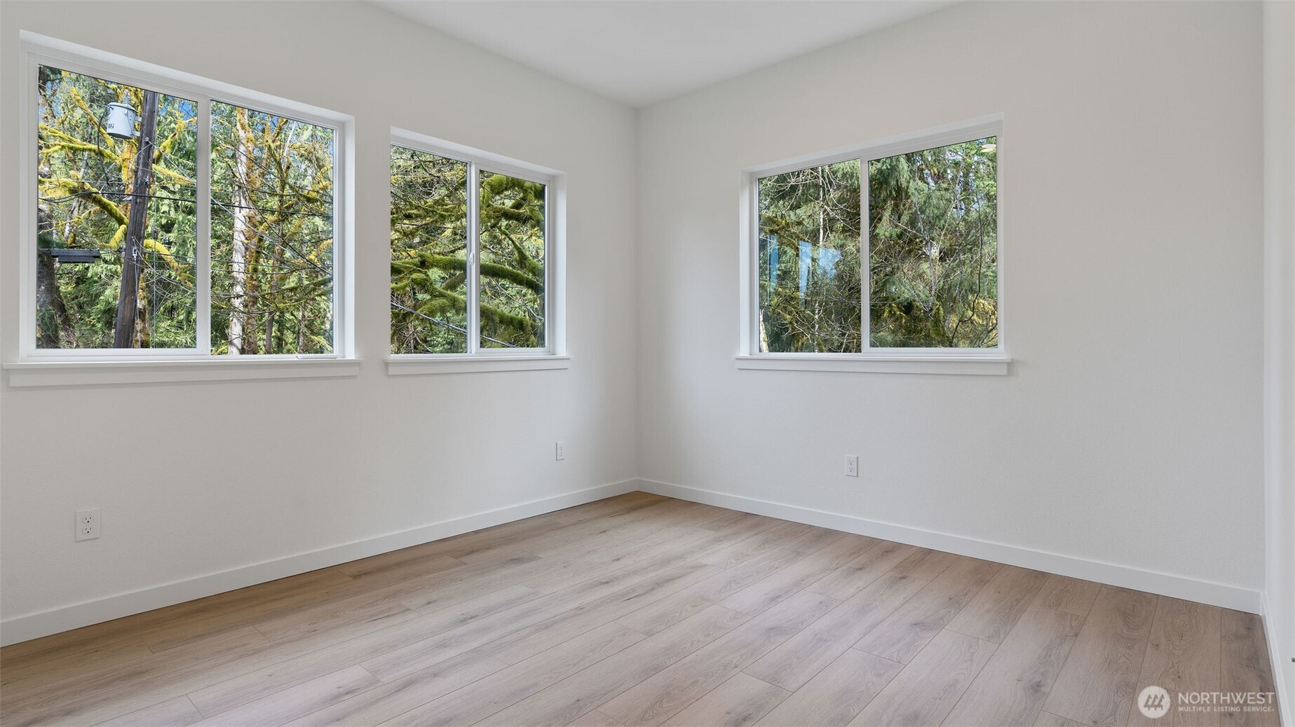 13725 Forest Way Property Photo 29