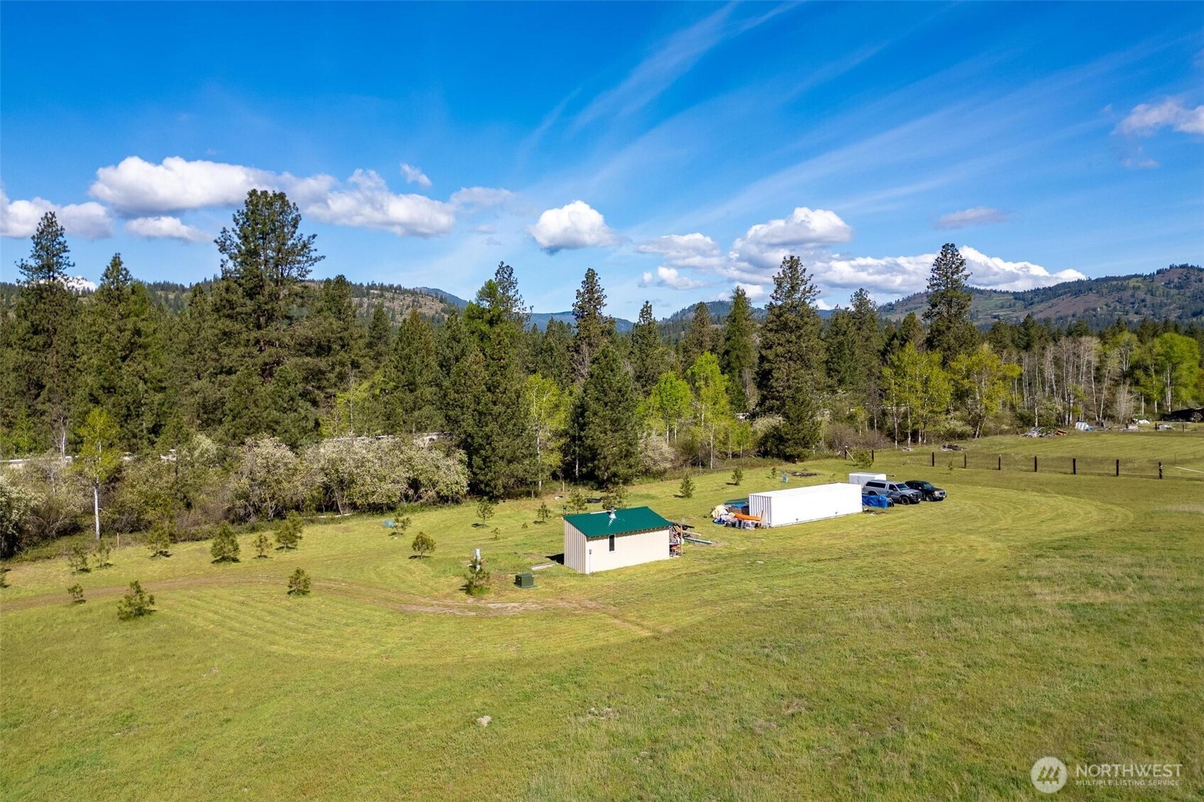 3321 Hwy 25 Property Photo 12