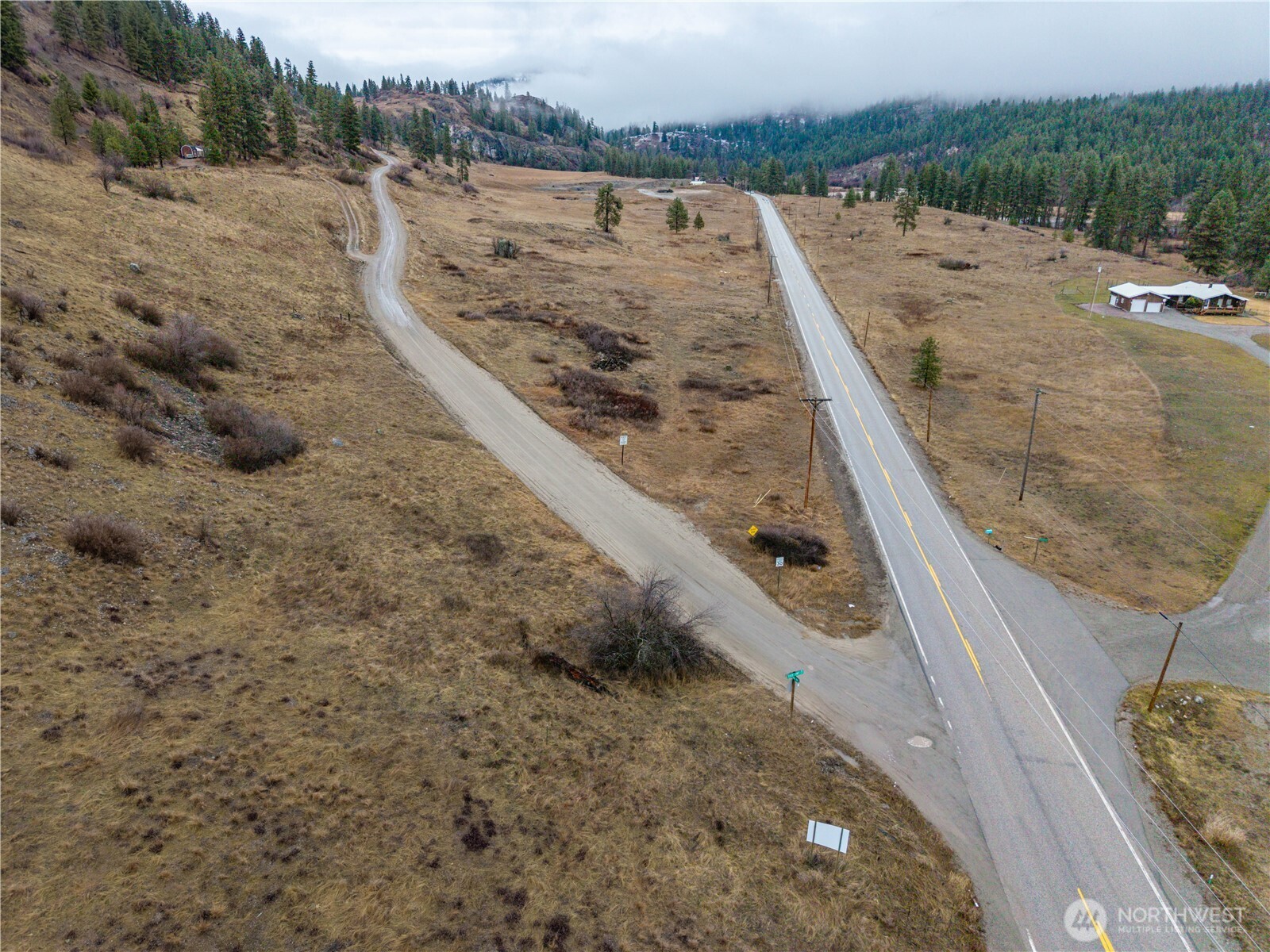18277 Hwy 21 Property Photo 3