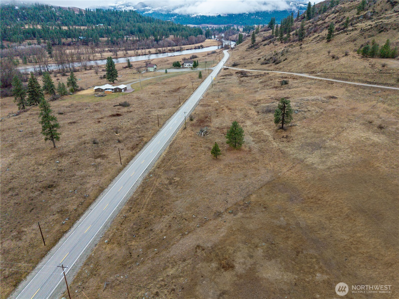 18277 Hwy 21 Property Photo 9
