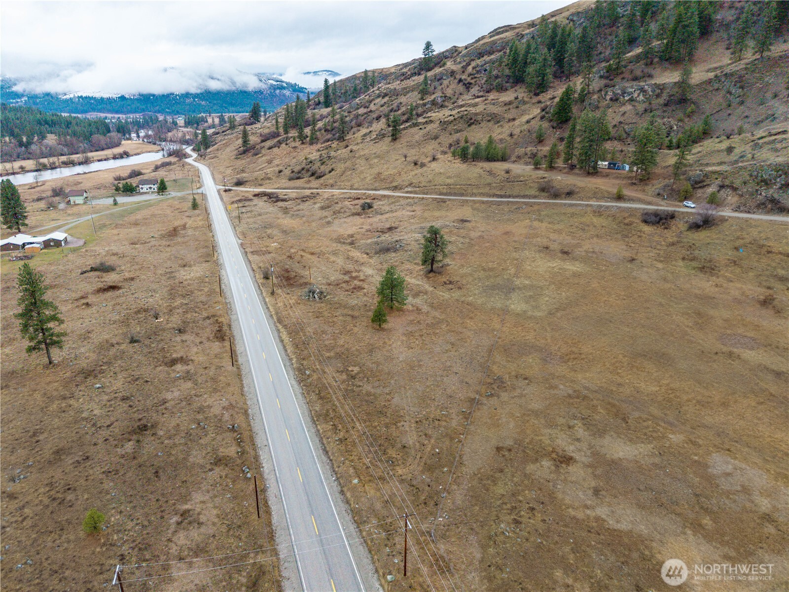 18277 Hwy 21 Property Photo 10