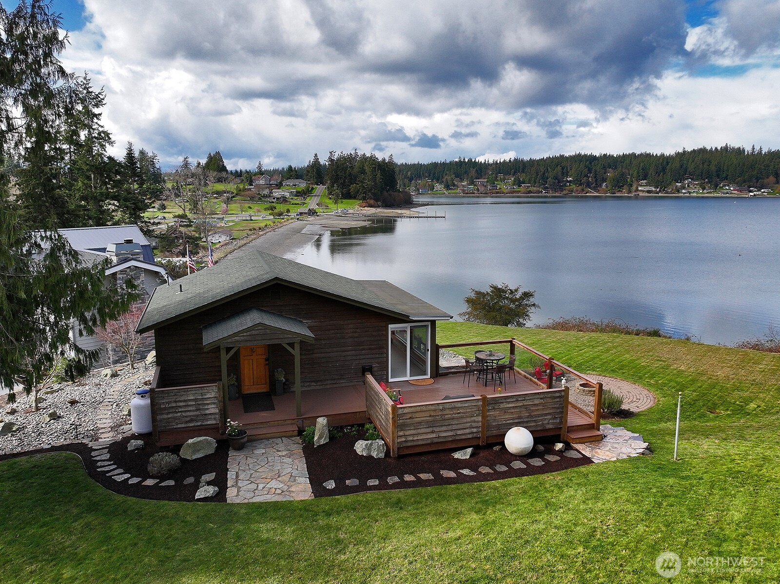 1679 Hazen Shores Court Property Photo