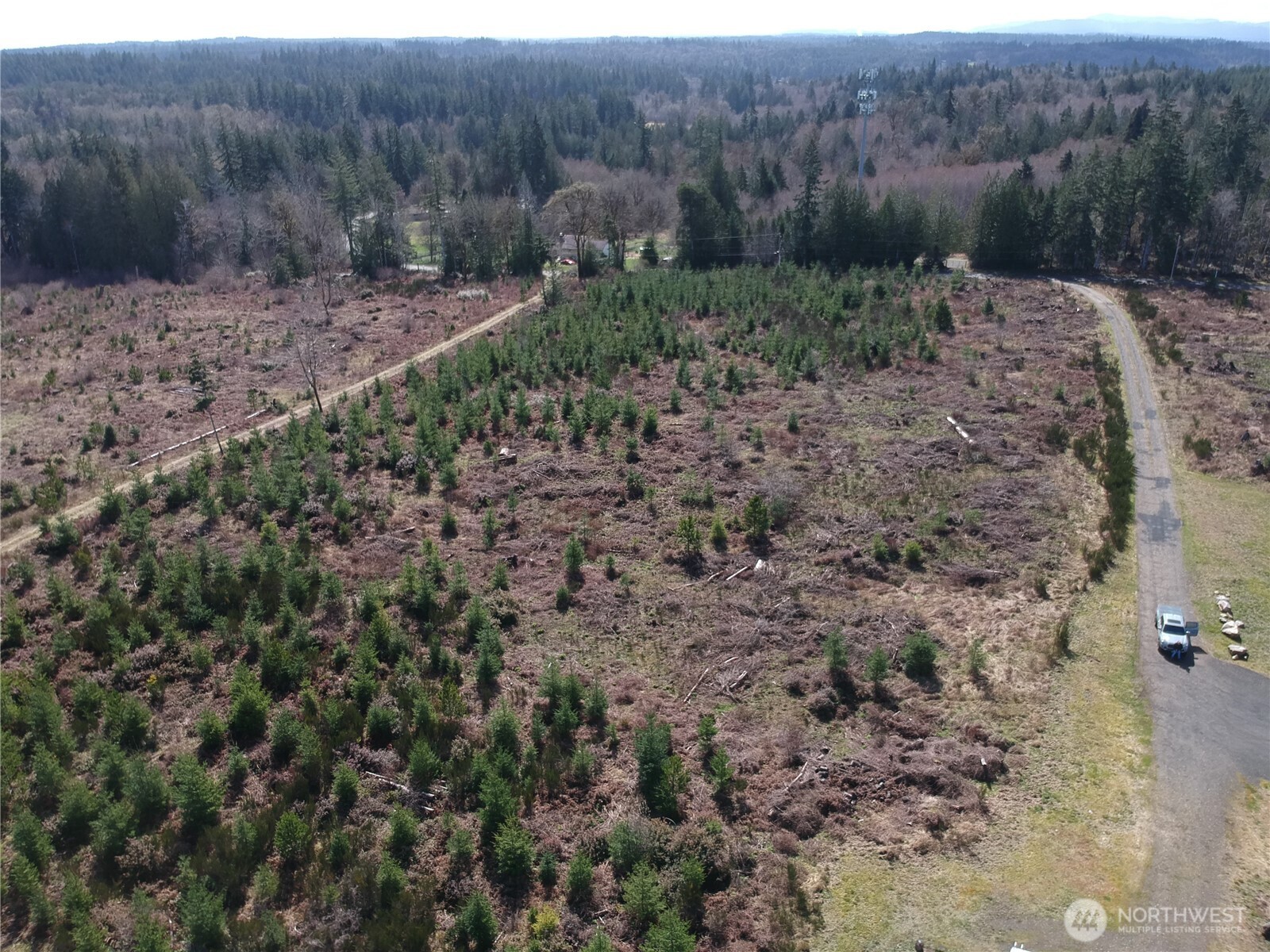 870 E Daniels Road Property Photo