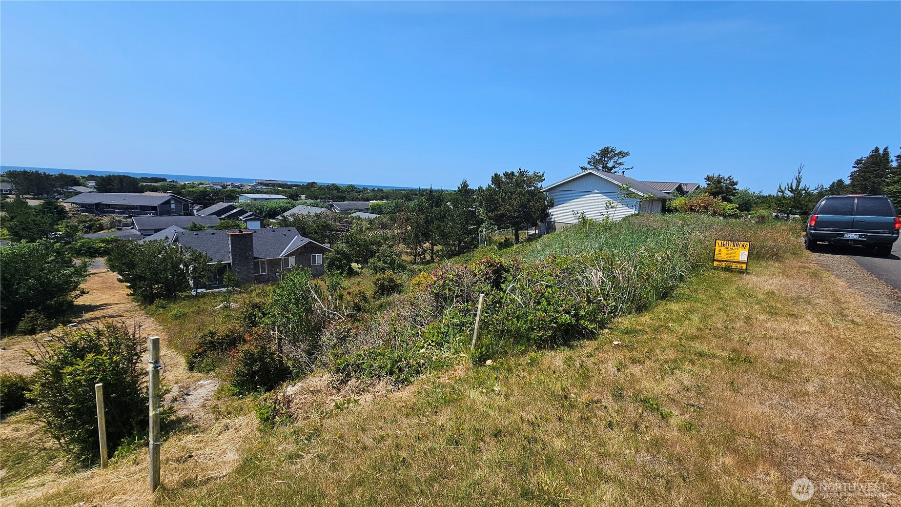 35207 J Place Property Photo 15