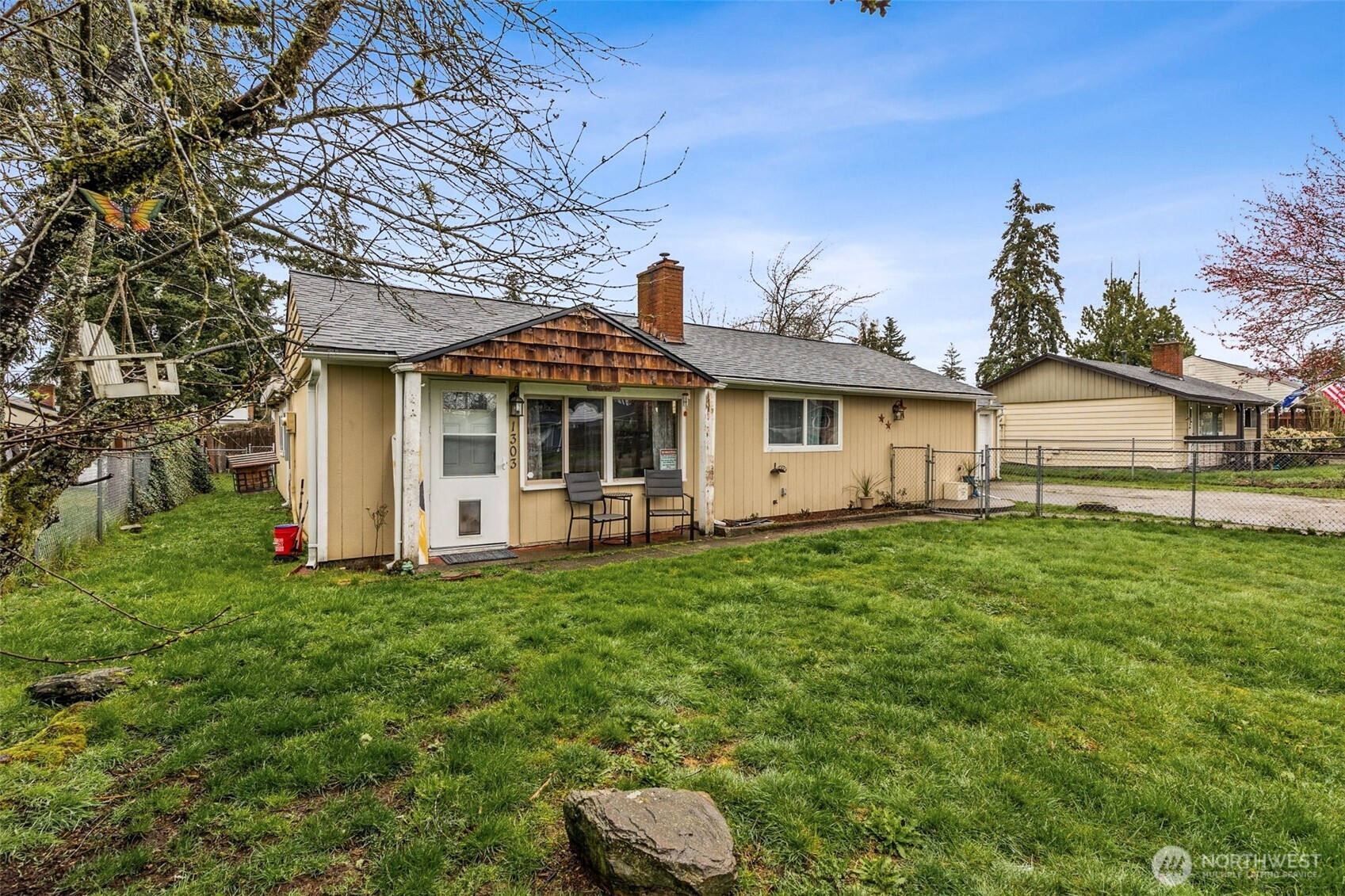 Wash High Real Estate Listings Main Image
