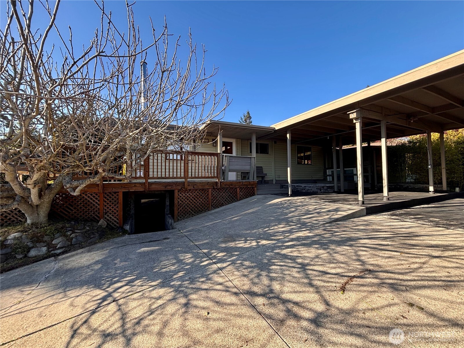 141 Sunset Boulevard Property Photo 28