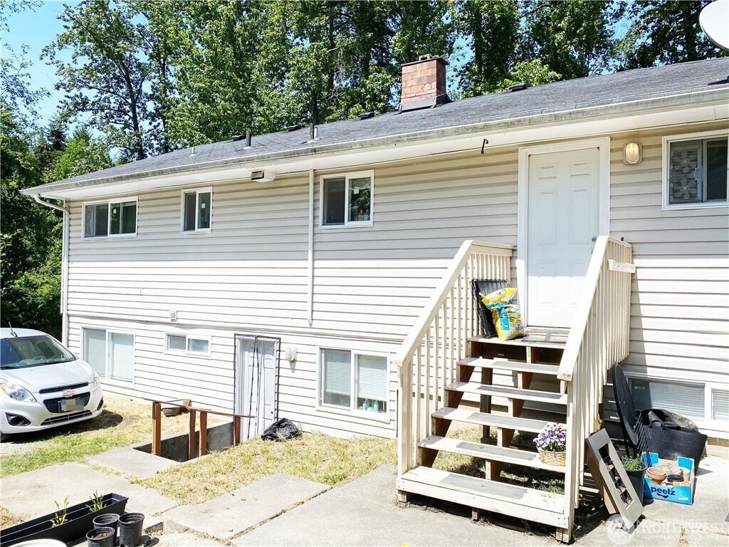 98106 Real Estate Listings Main Image