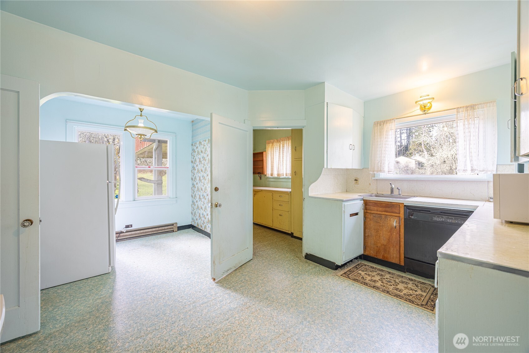 313 Doyle Road Property Photo 5