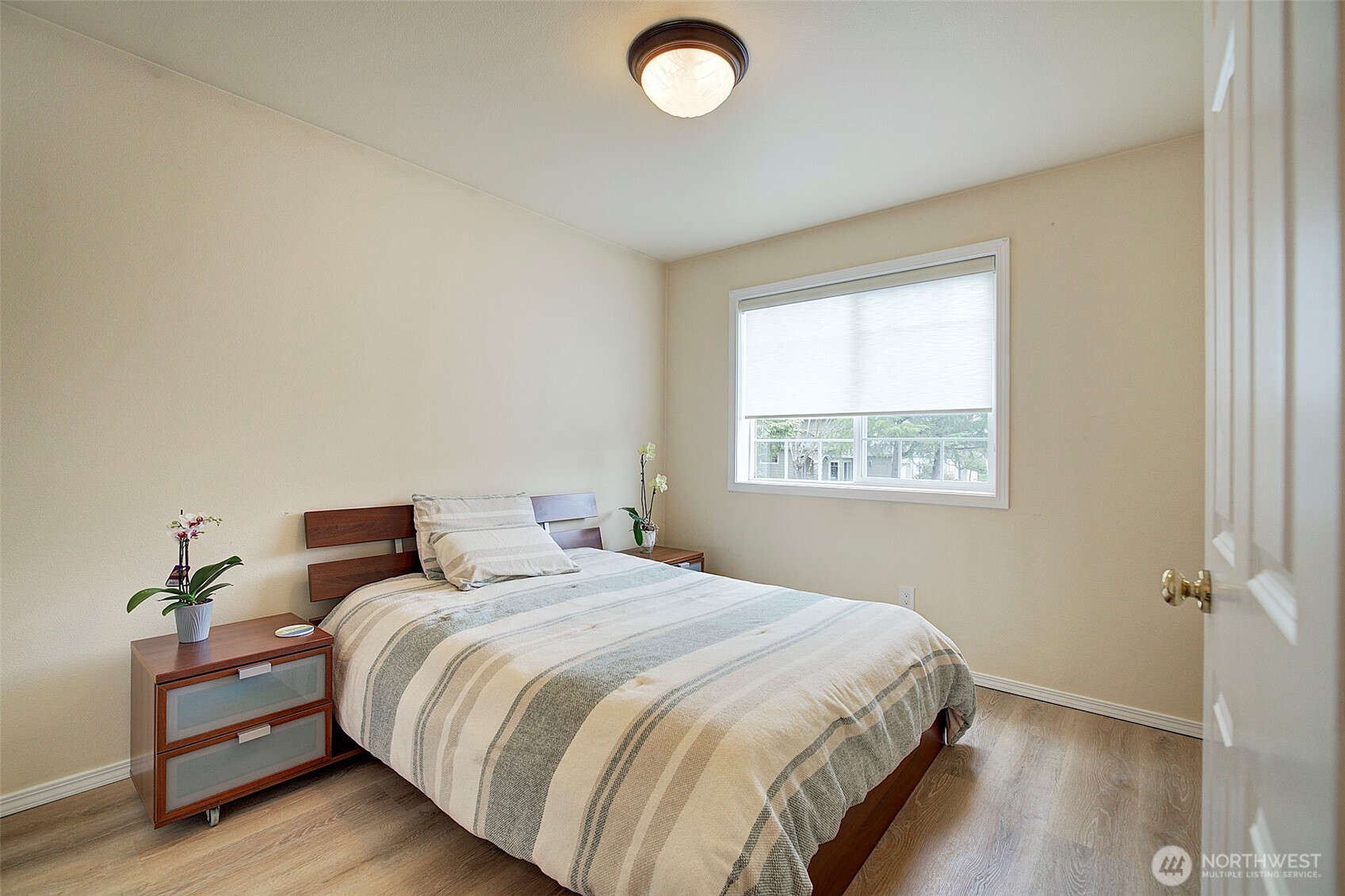 579 Elma Avenue Property Photo 18