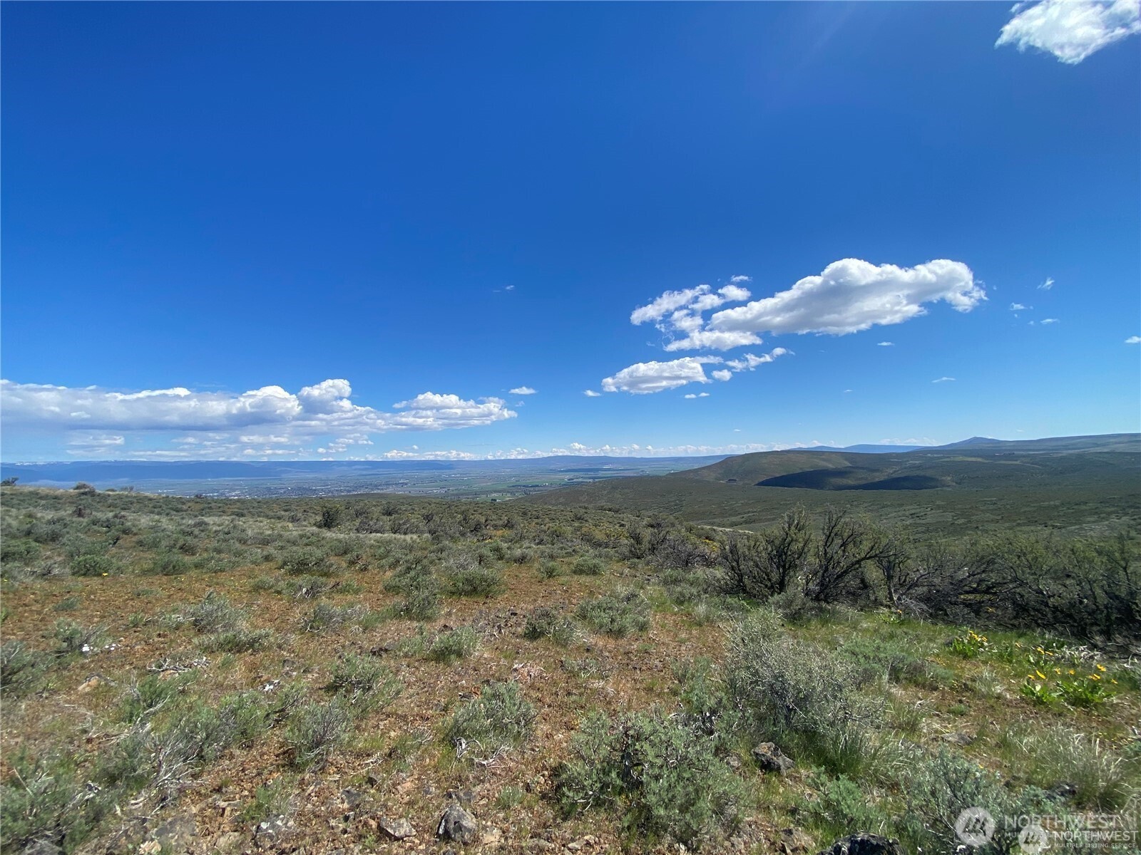 4 Long Tom Canyon Road Property Photo 5