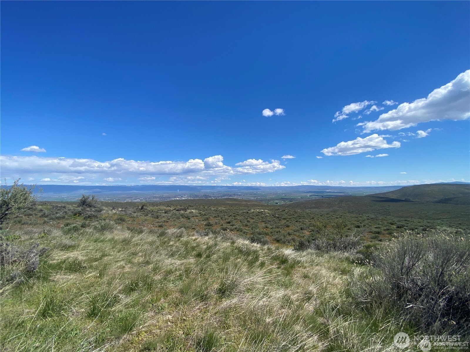 4 Long Tom Canyon Road Property Photo 9