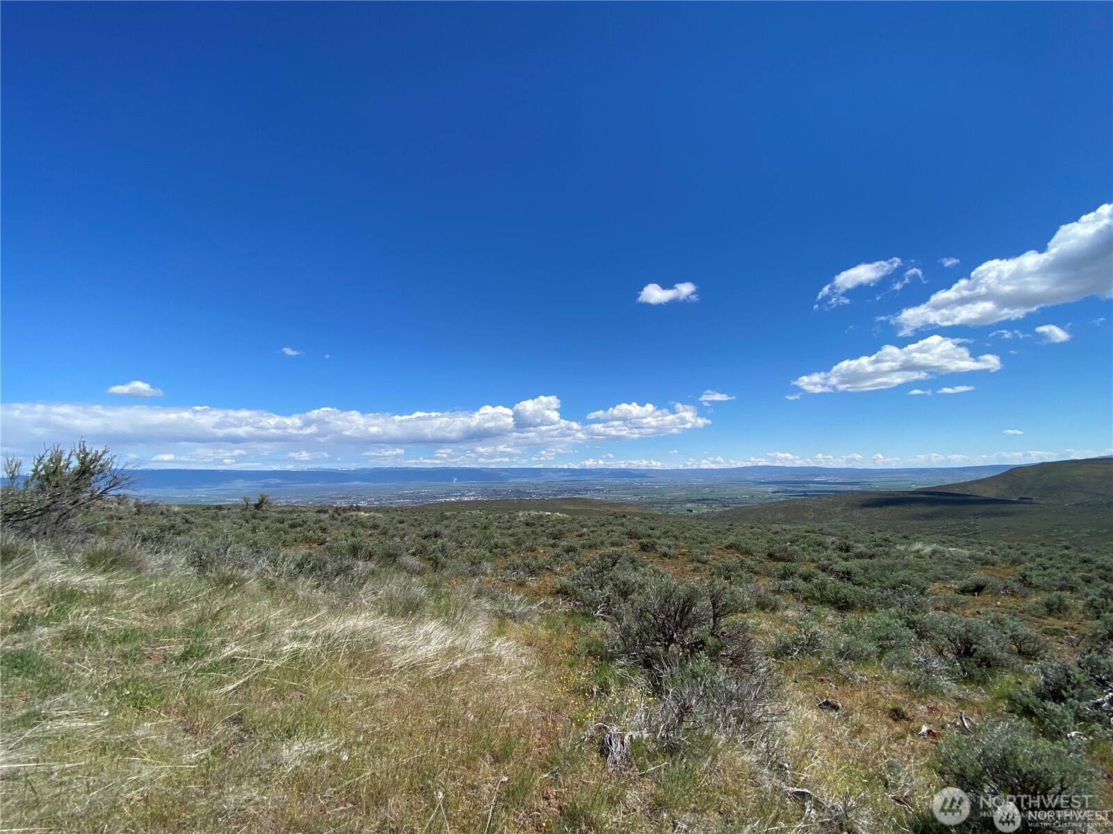 4 Long Tom Canyon Road Property Photo 10