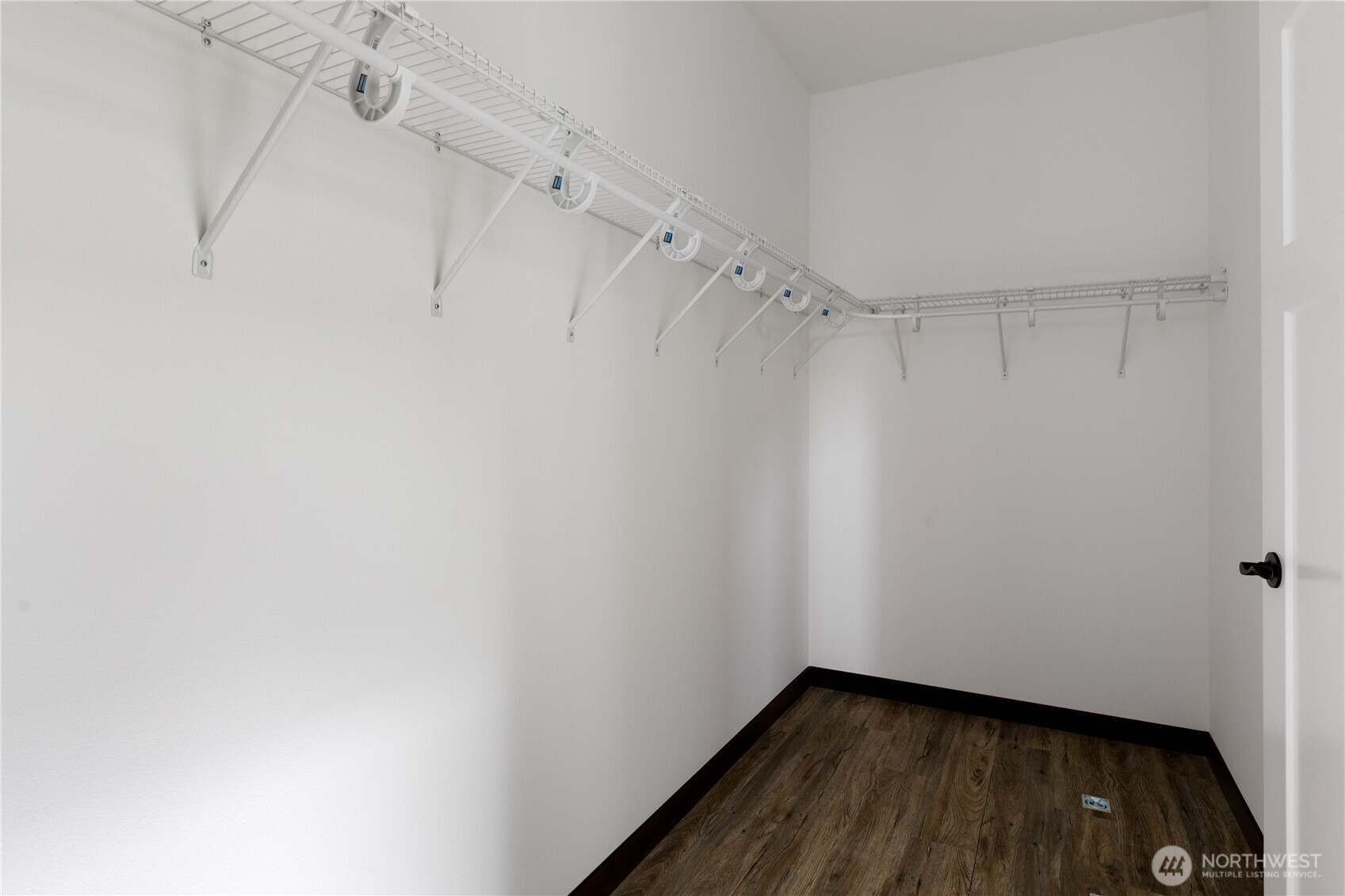 758 Nw Shire Street Property Photo 19