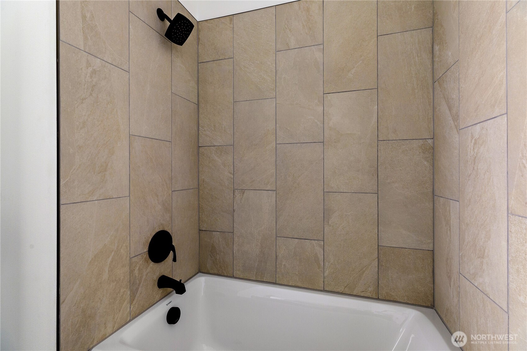 758 Nw Shire Street Property Photo 27