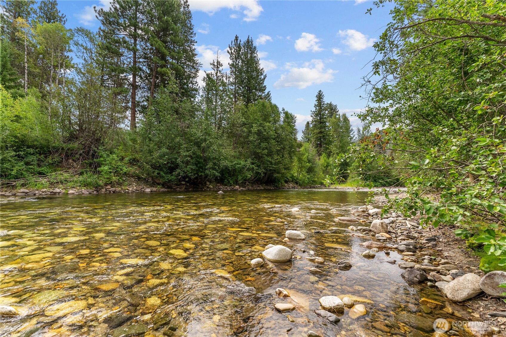 1027 Twisp River Road Property Photo 2