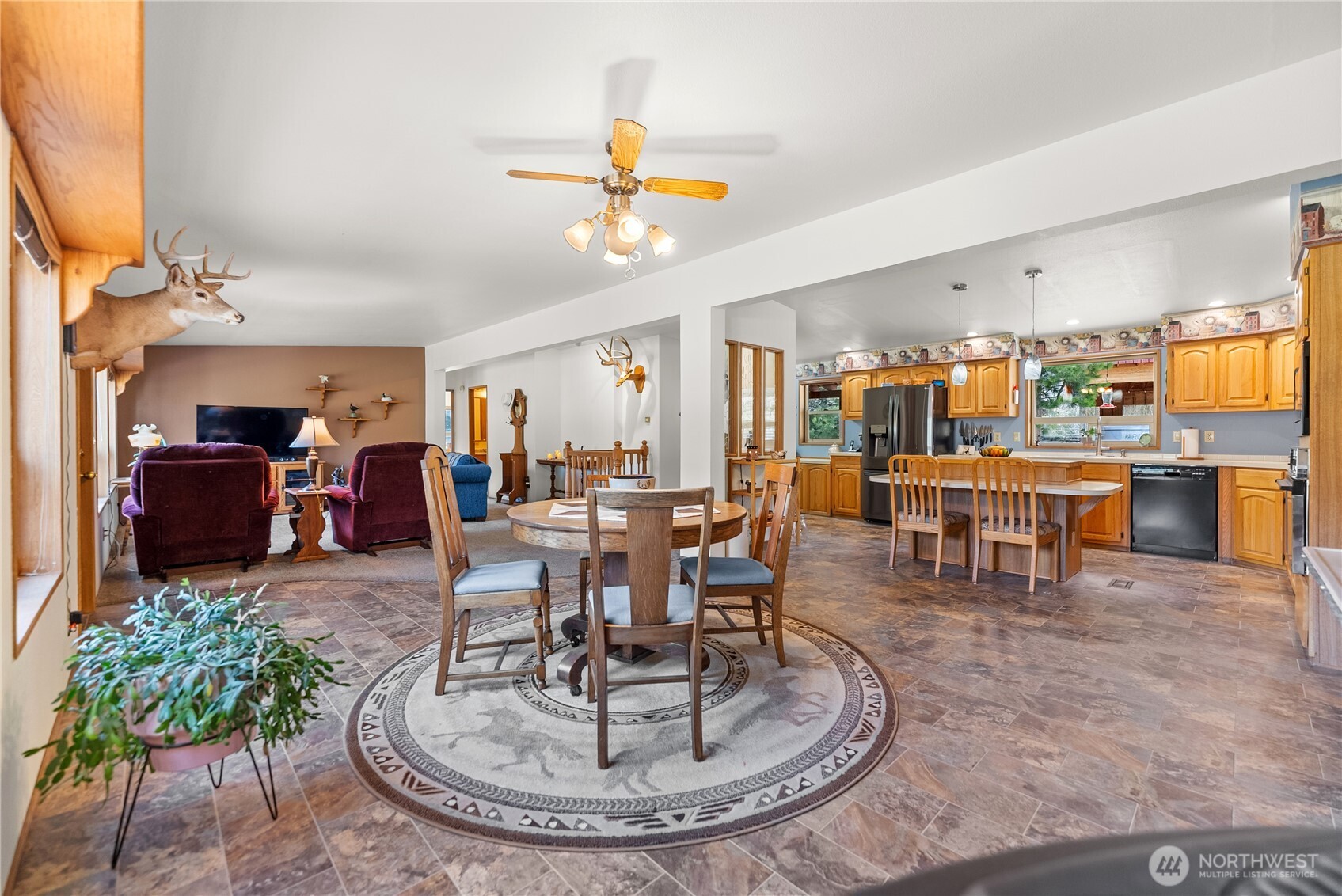 1027 Twisp River Road Property Photo 10