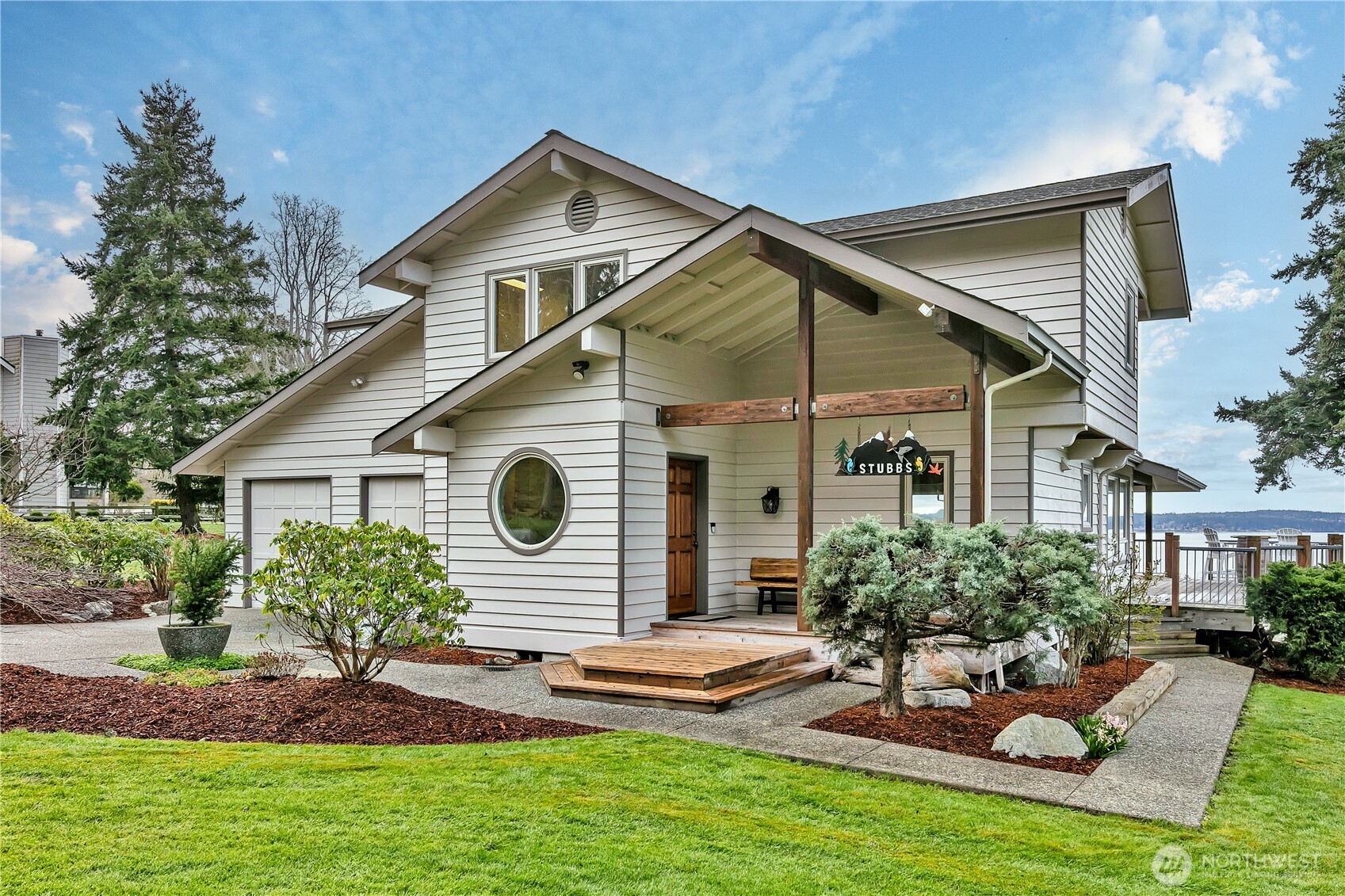1480 Shine Road Property Photo 1